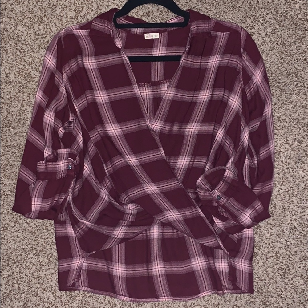 Hollister red cropped flannel
